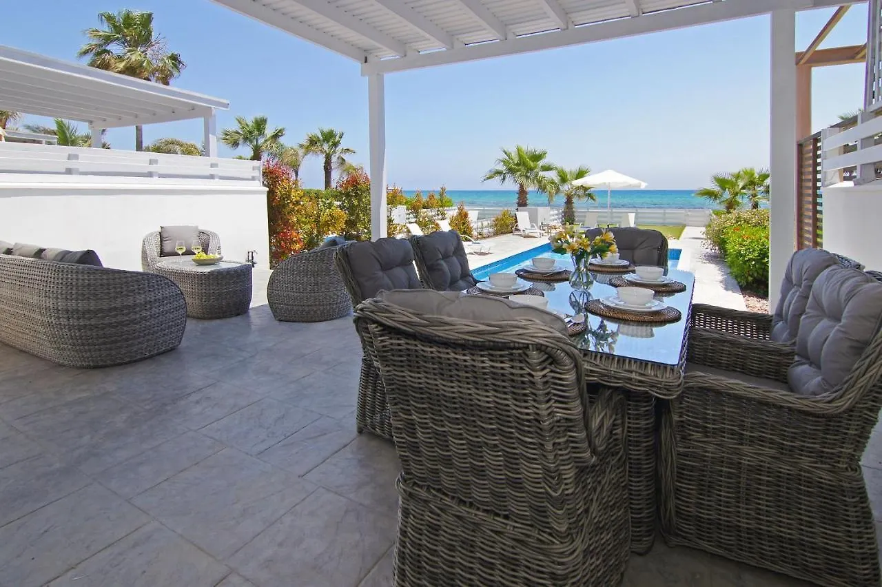 Villa Aphrodisia - Seafront Ayia Napa Holiday home