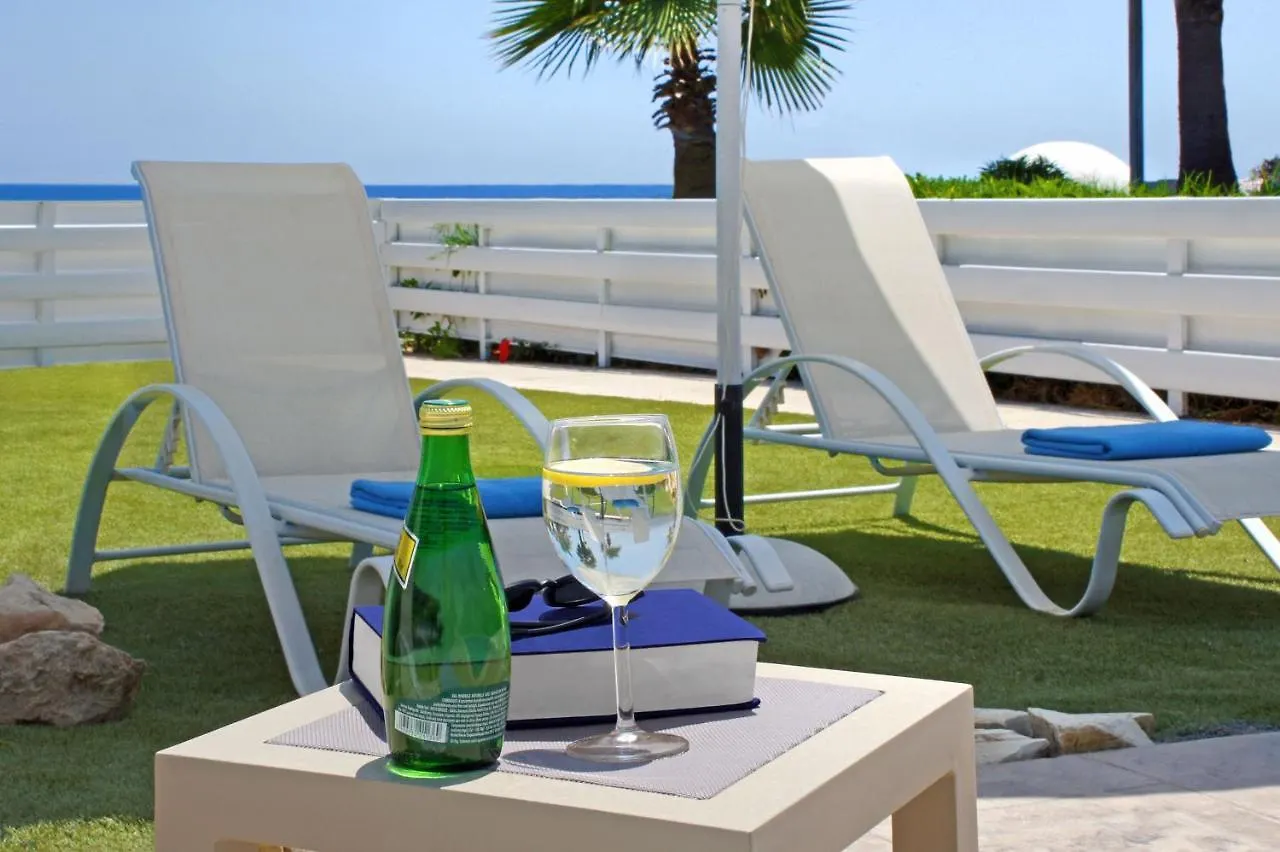 Villa Aphrodisia - Seafront Ayia Napa