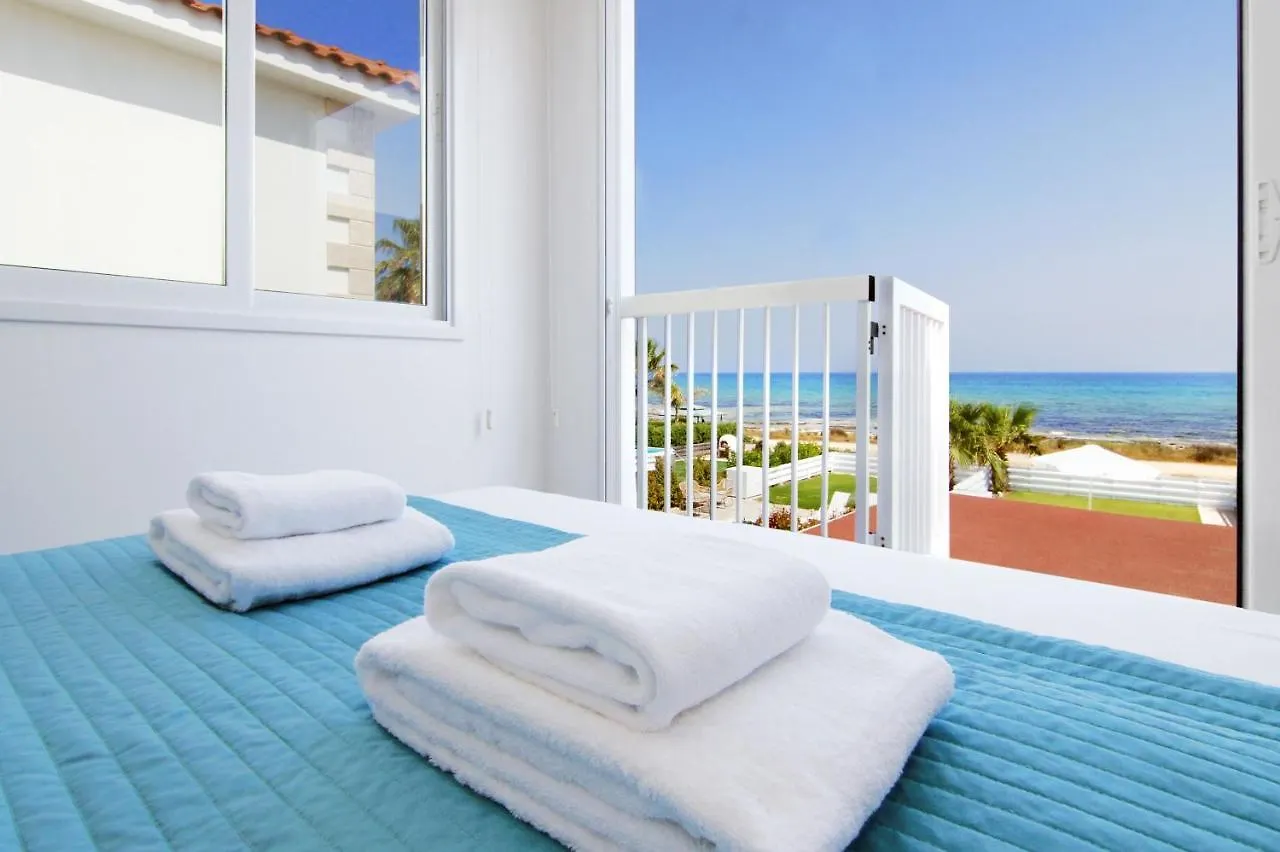 Villa Aphrodisia - Seafront Ayia Napa 0*,  Kypr